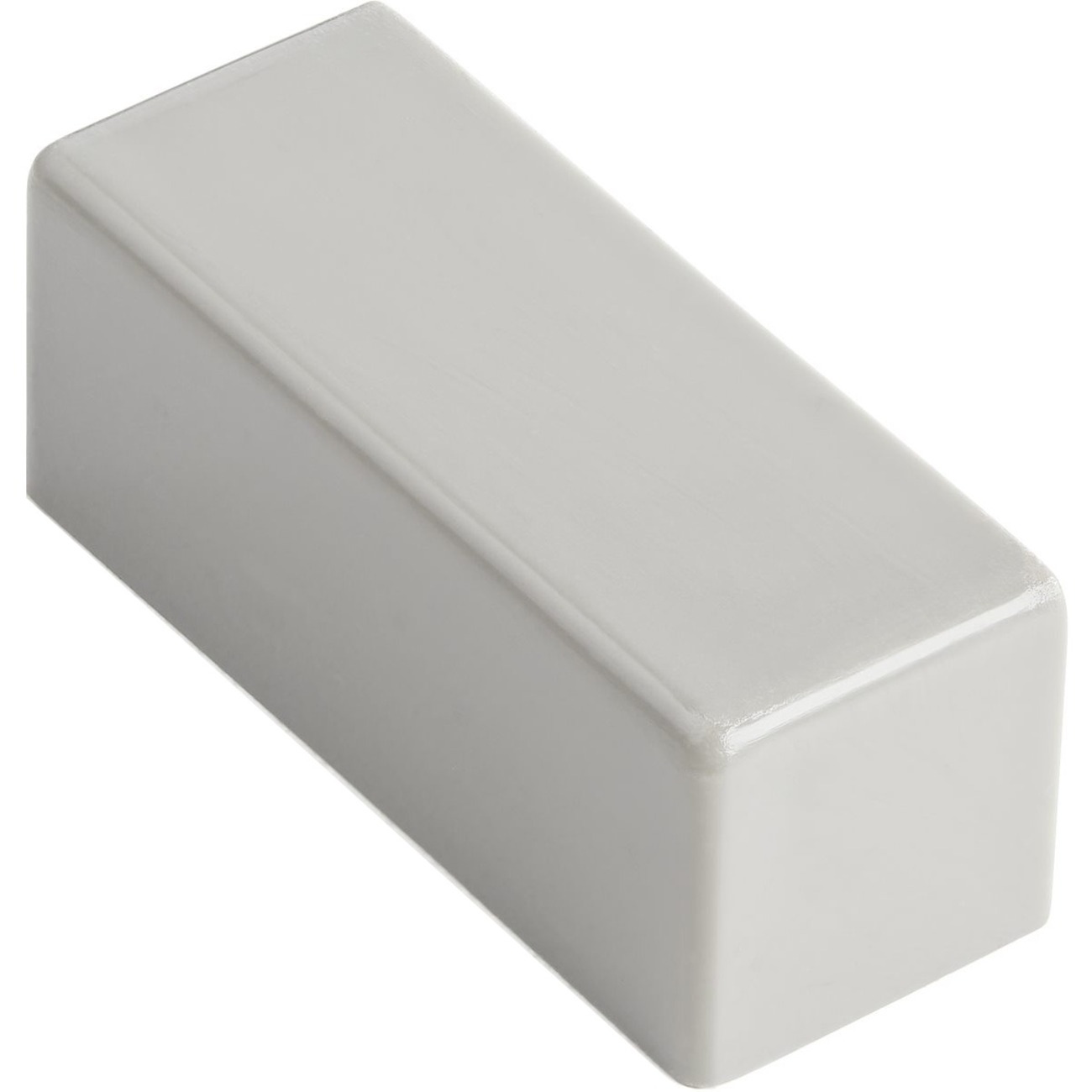 StarTech.com 20 Pack Cable Raceway End Cap for CBMWD3816, Cable Management Accessories, Raceway Fitting End Connectors, End Piece, UL, TAA